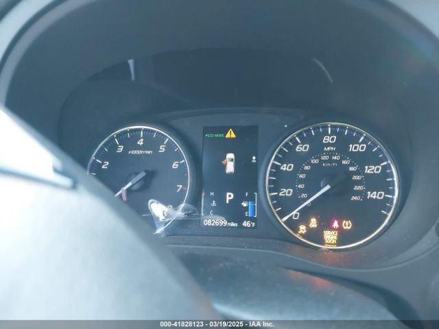 JA4AD3A3XKZ046463 Mitsubishi Outlander Se