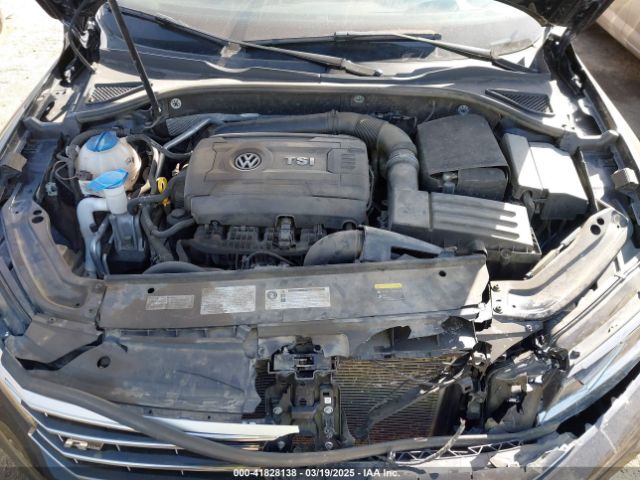 1VWDT7A35HC085418 Volkswagen Passat 1.8t R-line