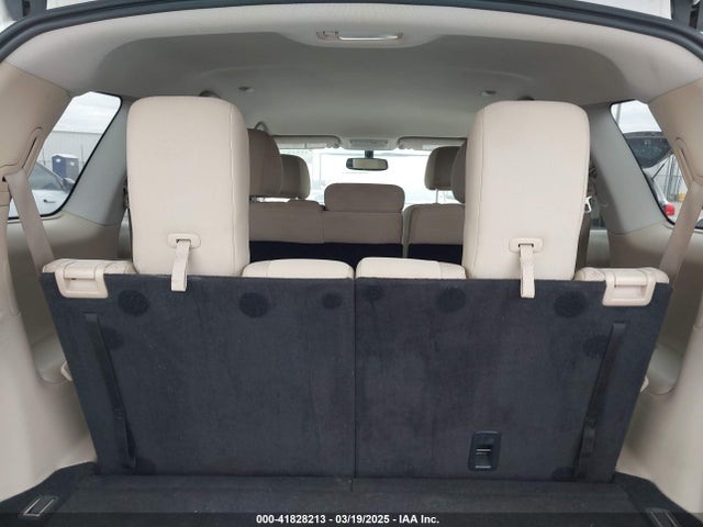 5N1DR2MN1JC673562 Nissan Pathfinder Sv
