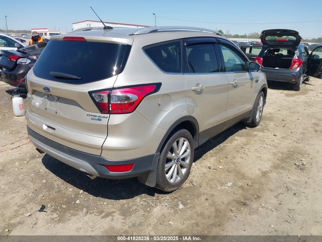 Ford Escape Titanium 2017 1FMCU9JD3HUC90273 Image 4