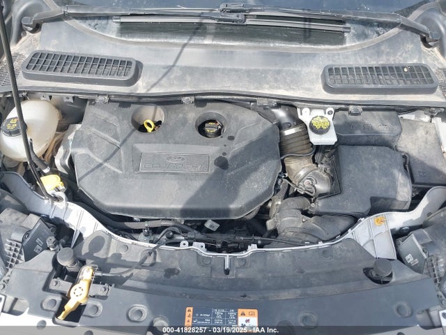 1FMCU0J96KUA39858 Ford Escape Titanium