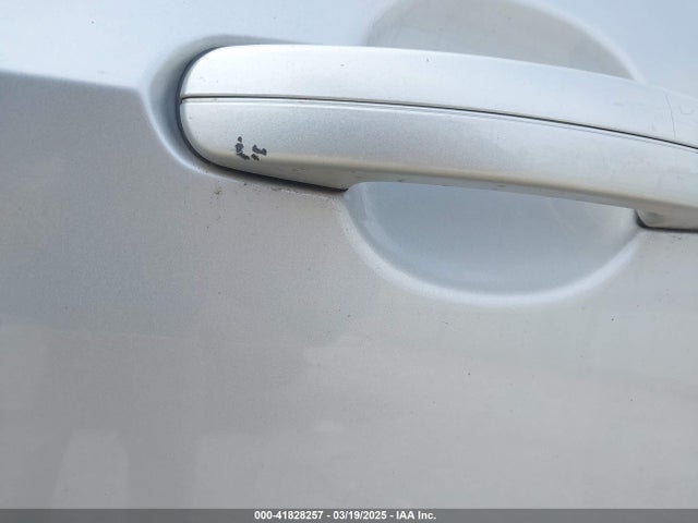 1FMCU0J96KUA39858 Ford Escape Titanium