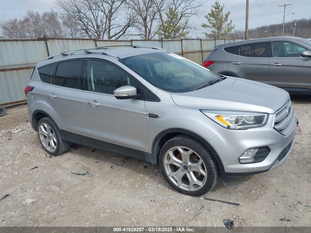 1FMCU0J96KUA39858 Ford Escape Titanium