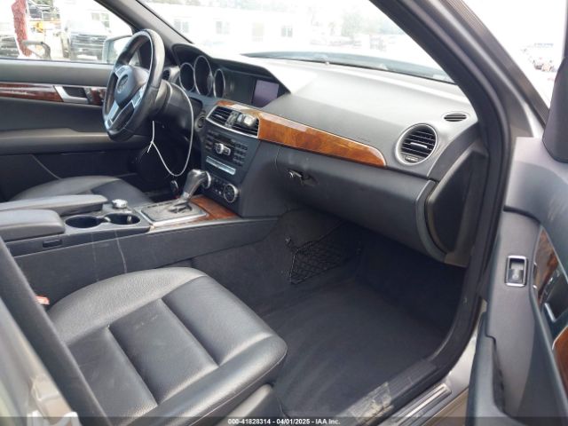 WDDGF4HB3EG201759 Mercedes-Benz C 250 Luxury/sport