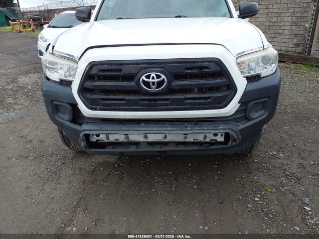 5TFRX5GN5HX085647 Toyota Tacoma Sr