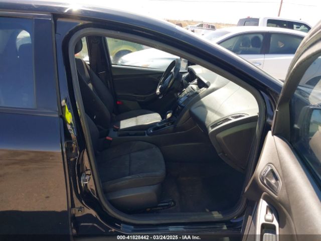 1FADP3E21HL244555 Ford FOCUS S