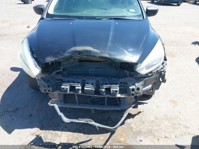 1FADP3E21HL244555 Ford FOCUS S