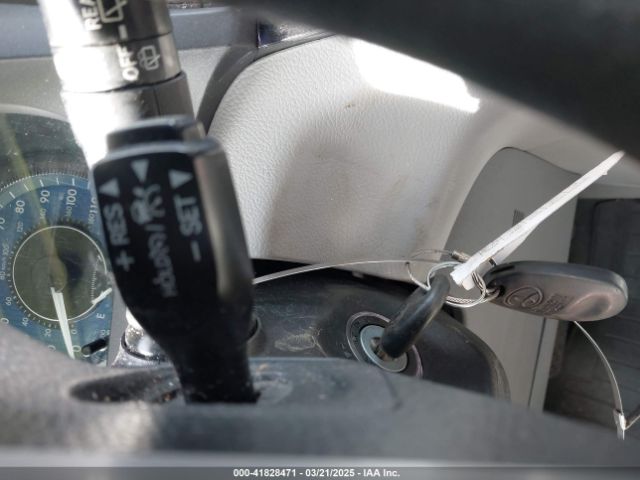 5TDKZ3DC2LS024290 Toyota SIENNA LE