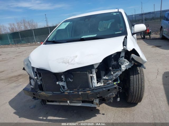 5TDKZ3DC2LS024290 Toyota SIENNA LE