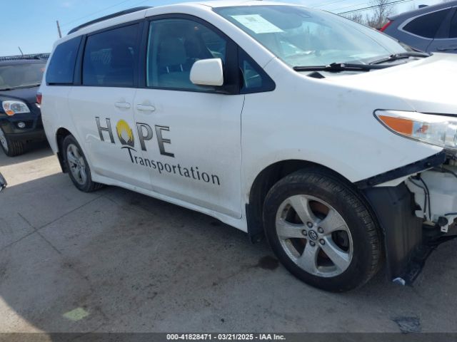 5TDKZ3DC2LS024290 Toyota SIENNA LE