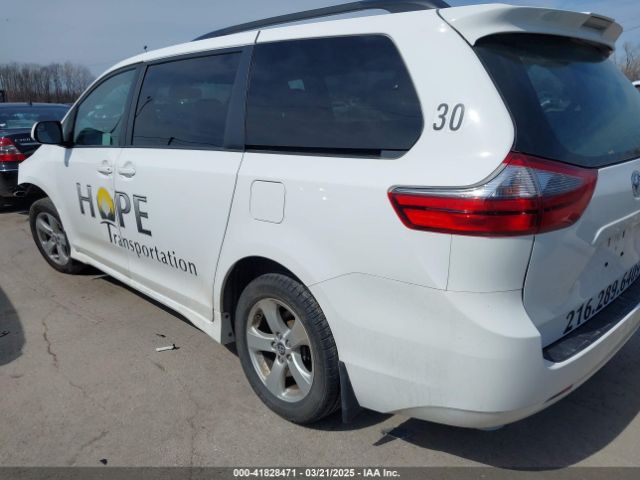 5TDKZ3DC2LS024290 Toyota SIENNA LE