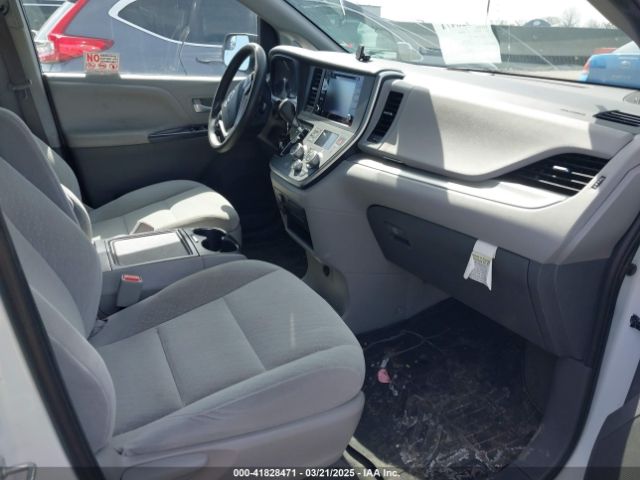 5TDKZ3DC2LS024290 Toyota SIENNA LE