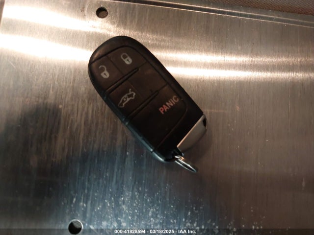 Chrysler 200 Limited 2015 1C3CCCAB6FN693470 Image 11