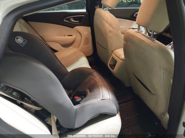 Chrysler 200 Limited 2015 1C3CCCAB6FN693470 Image 8