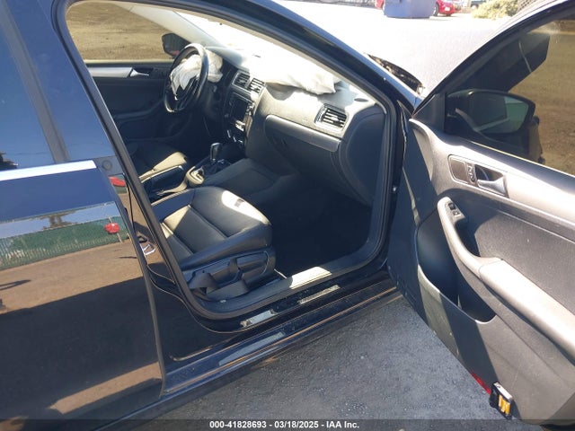 3VWD67AJ1GM369678 Volkswagen Jetta 1.4t Se