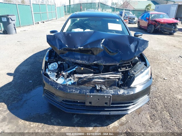 3VWD67AJ1GM369678 Volkswagen Jetta 1.4t Se