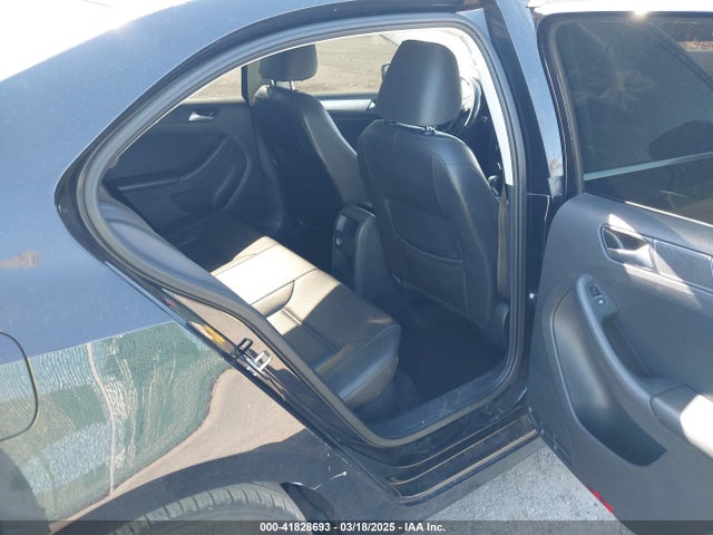 3VWD67AJ1GM369678 Volkswagen Jetta 1.4t Se