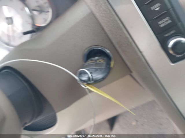 2009 CHRYSLER 300C 2C3LA63T59H603347 Photo 10