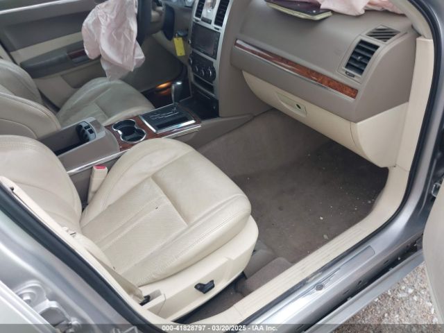 2009 CHRYSLER 300C 2C3LA63T59H603347 Photo 4