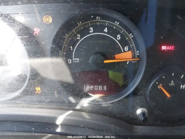 1C4NJPBB0GD710495 Jeep Patriot 75th Anniversary