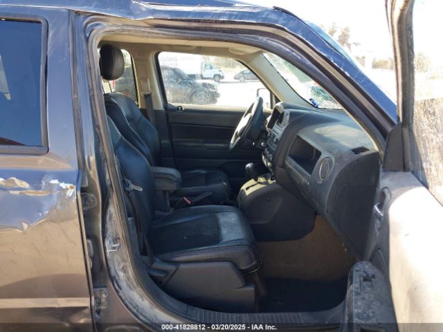 1C4NJPBB0GD710495 Jeep Patriot 75th Anniversary
