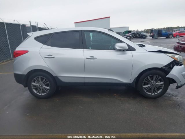 KM8JT3AF3FU959938 Hyundai TUCSON GLS
