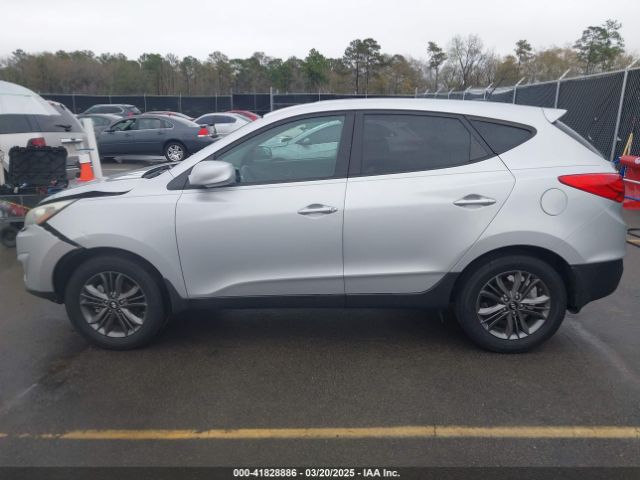 KM8JT3AF3FU959938 Hyundai TUCSON GLS
