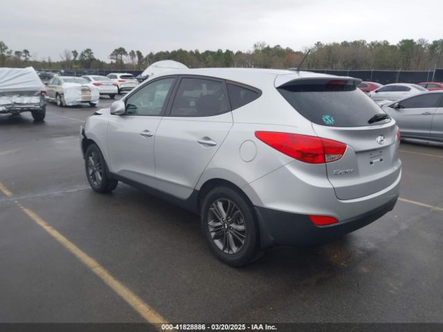 KM8JT3AF3FU959938 Hyundai TUCSON GLS