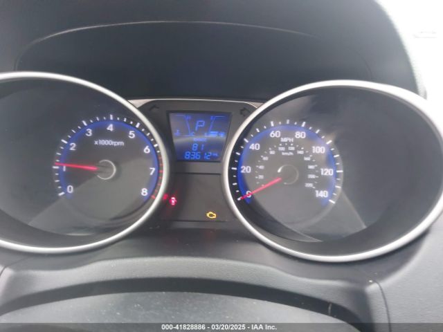 KM8JT3AF3FU959938 Hyundai TUCSON GLS