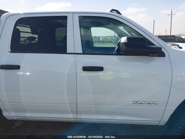 3C6UR5CLXKG534669 RAM 2500 Tradesman  4x4 6'4 Box