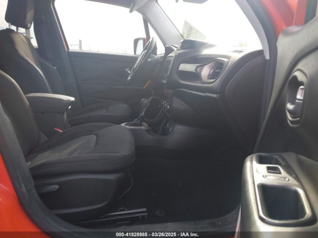 ZACCJABT5GPE31204 Jeep Renegade 75th Anniversary