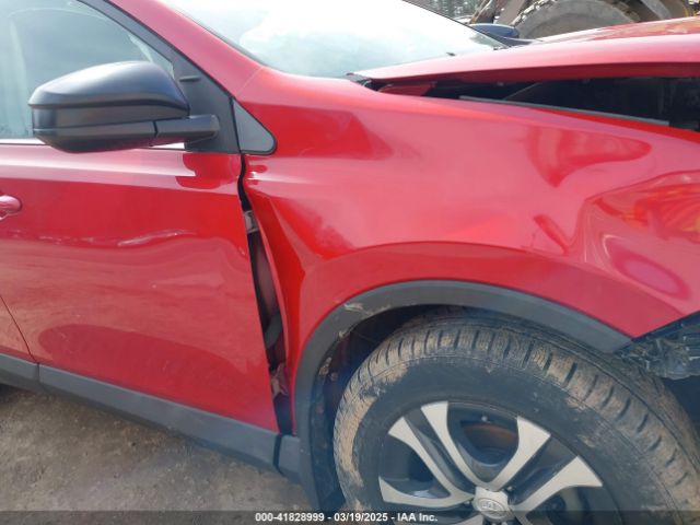 2T3BFREV7GW517043 Toyota RAV4 LE