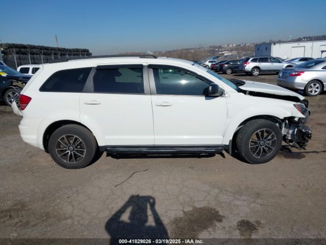 3C4PDCAB4JT498082 Dodge JOURNEY SE