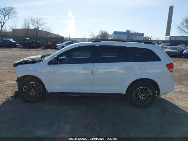 3C4PDCAB4JT498082 Dodge JOURNEY SE