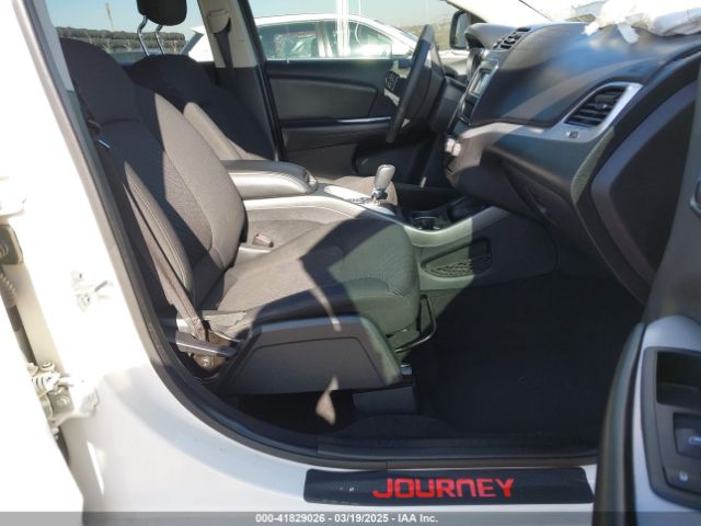 3C4PDCAB4JT498082 Dodge JOURNEY SE