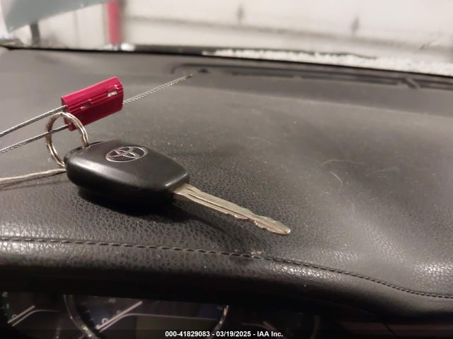 2T1BURHE9GC517167 Toyota COROLLA LE