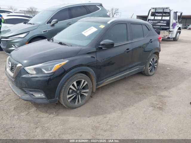 3N1CP5CU1KL556105 Nissan KICKS SR