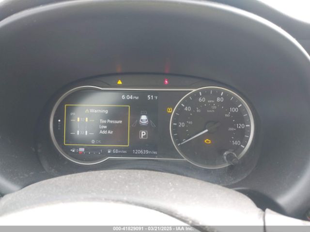 3N1CP5CU1KL556105 Nissan KICKS SR