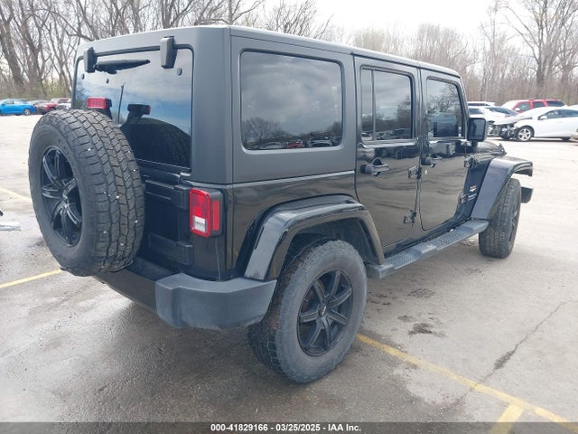 1C4BJWEG4FL542689 Jeep Wrangler Unlimited Sahara