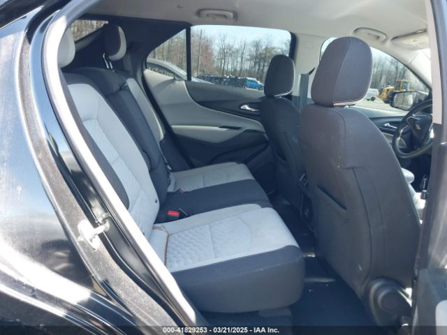 2GNAXHEV8K6111576 Chevrolet EQUINOX LS