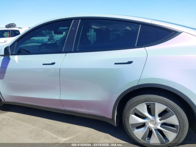 7SAYGDEE4PA136413 Tesla Model Y