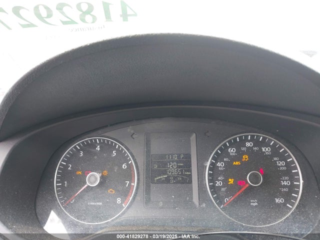 3VWD17AJXEM273043 Volkswagen Jetta 1.8t Se