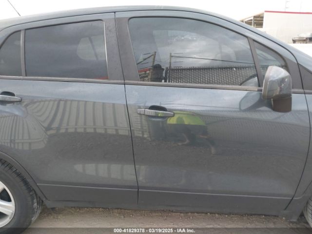 KL7CJKSB5MB307997 Chevrolet Trax Fwd Ls