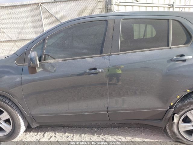 KL7CJKSB5MB307997 Chevrolet Trax Fwd Ls