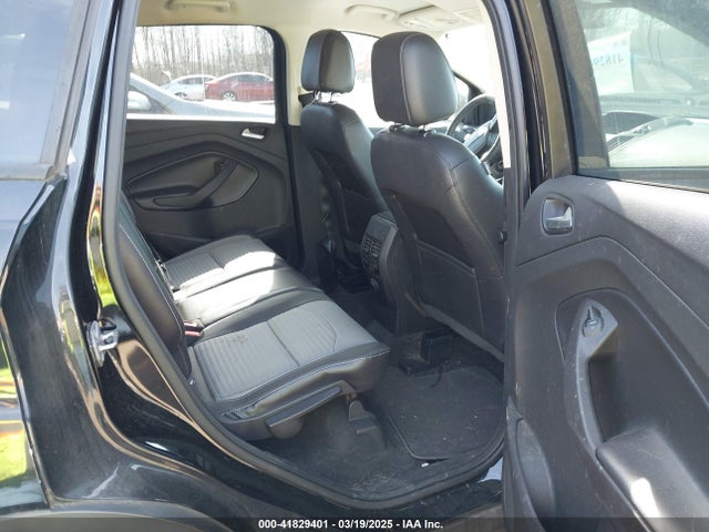 1FMCU0GD8HUA46413 Ford ESCAPE SE