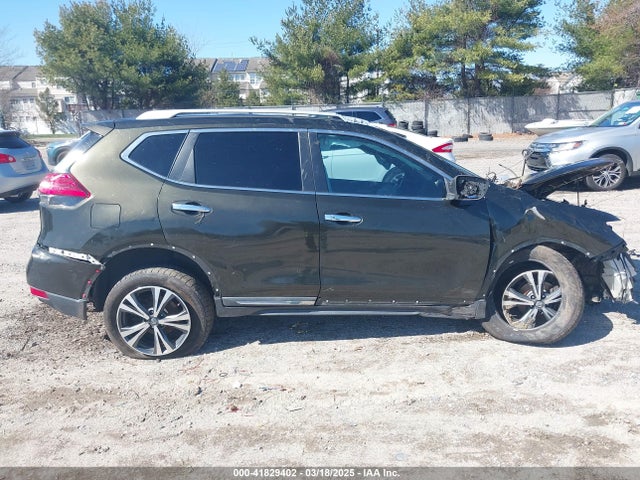 5N1AT2MV6HC735732 Nissan Rogue Sl
