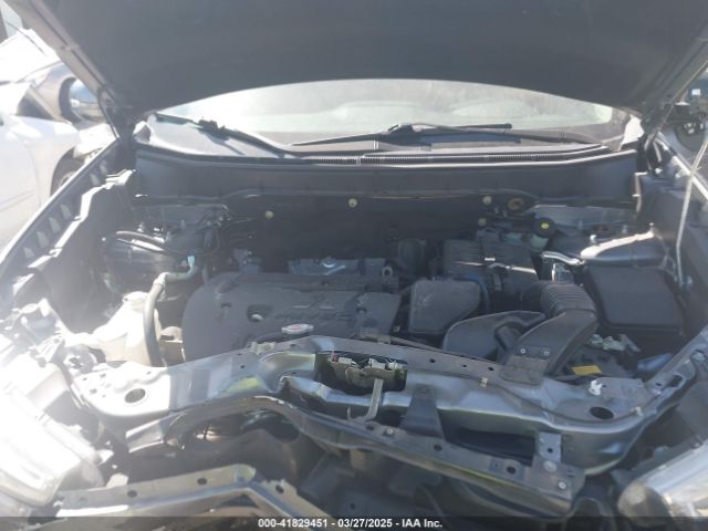 JA4AP3AW5JU000696 Mitsubishi Outlander Sport 2.4 Se