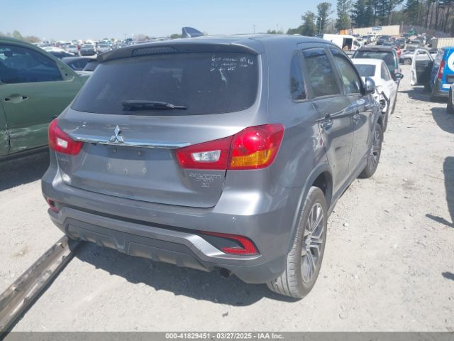 JA4AP3AW5JU000696 Mitsubishi Outlander Sport 2.4 Se