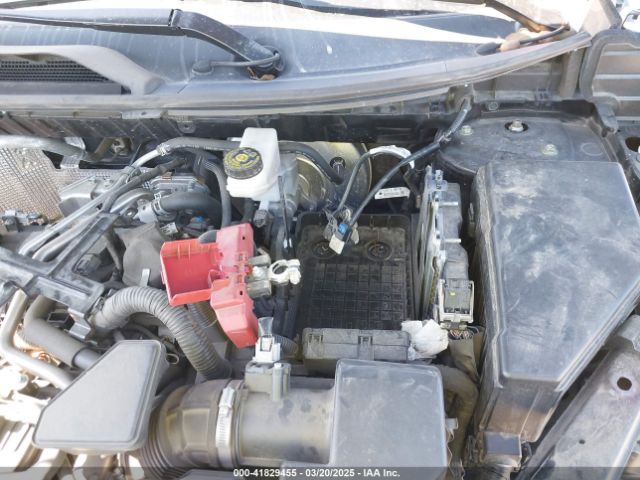JN8AT3BA7MW021938 Nissan Rogue Sv Fwd