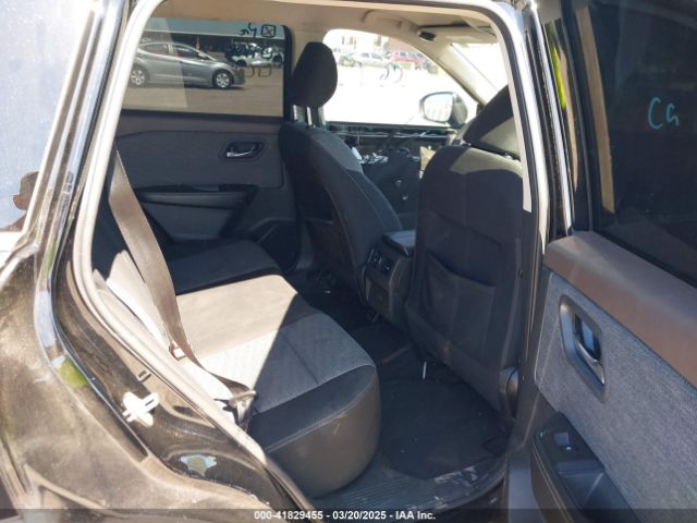 JN8AT3BA7MW021938 Nissan Rogue Sv Fwd